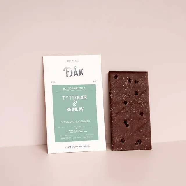 Fjåk Reindeer Moss hořká čokoláda s brusinkou