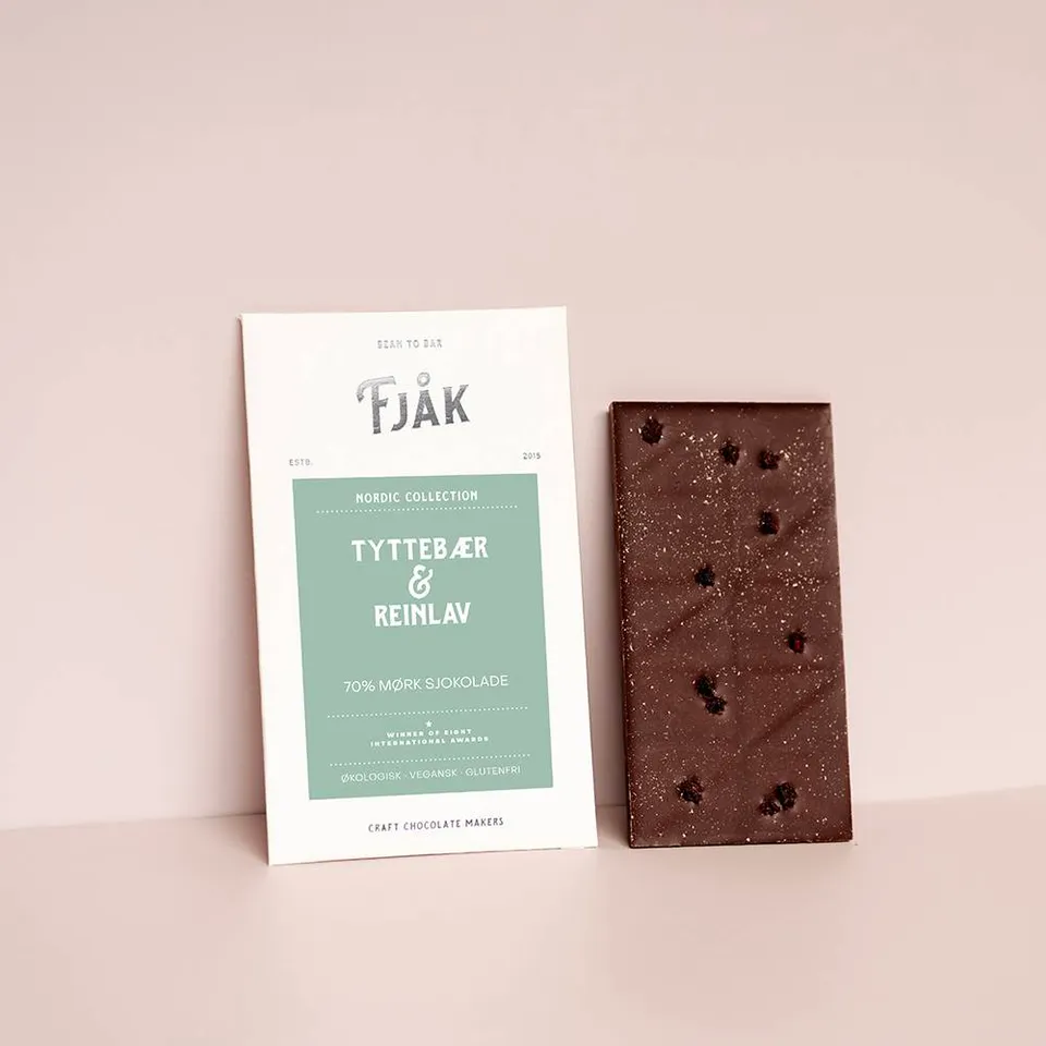 Fjåk Reindeer Moss hořká čokoláda s brusinkou