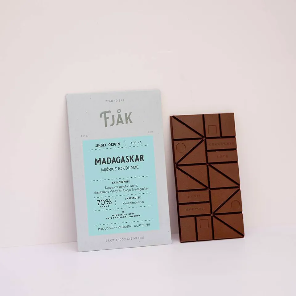 Fjåk Sjokolade 70% Madagaskar hořká čokoláda 70% kakaa