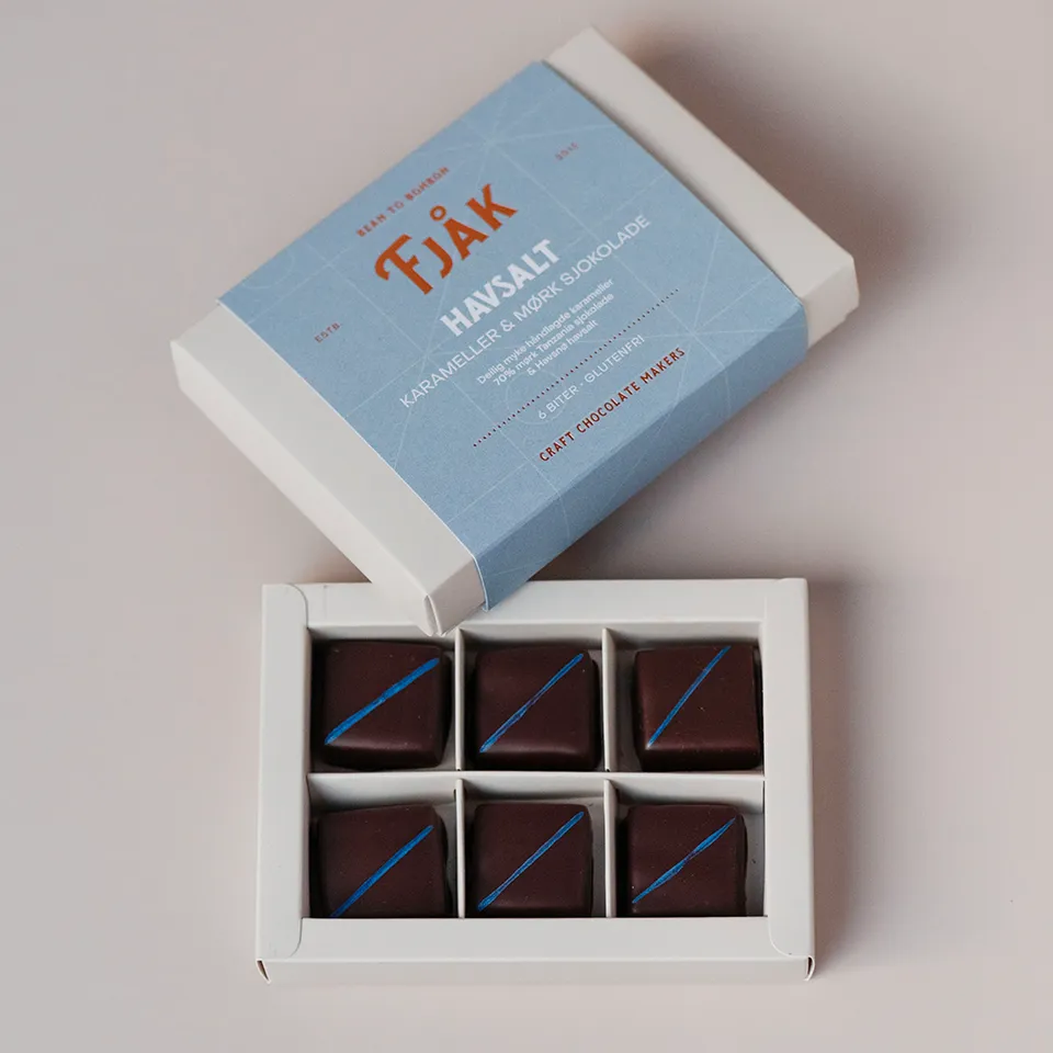 FJAK Salt Caramels 70% hořká čokoláda Tanzanie